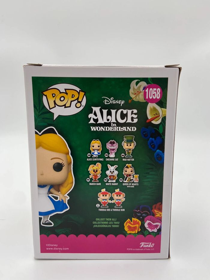 Funko Pop! Disney Alice in Wonderland - Alice (Curtsying) #1058 - photo numéro 3
