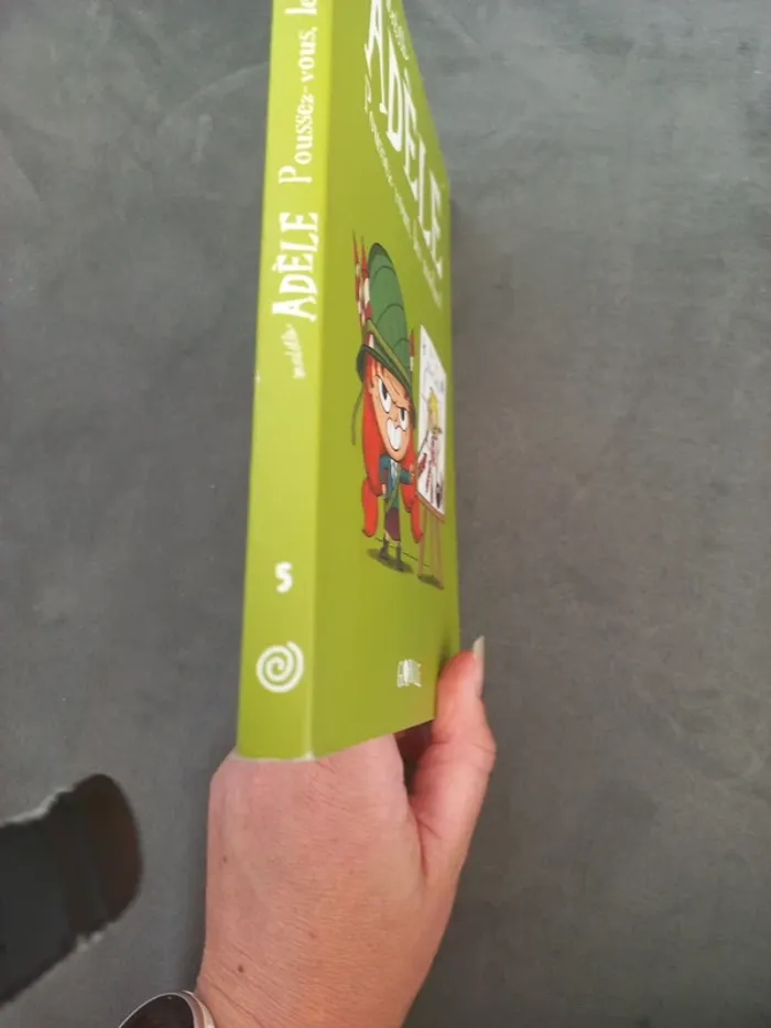 Bd mortelle adèle tome 5 - photo numéro 3