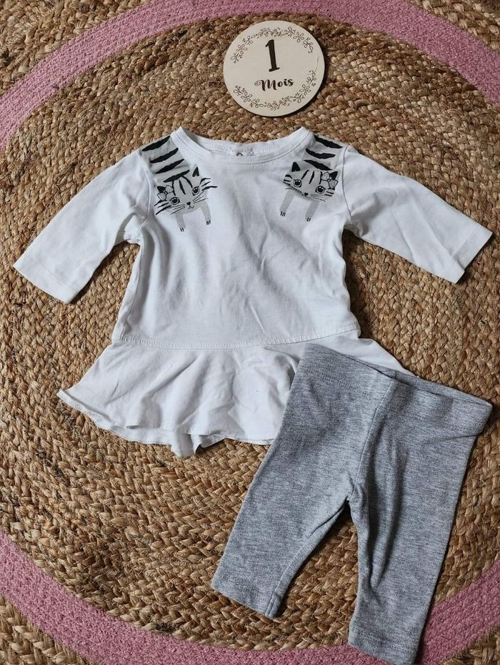 Ensemble blouse et legging 1 mois