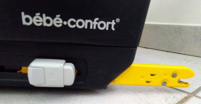 Cosi Bébé confort et sa base isofix - photo numéro 7