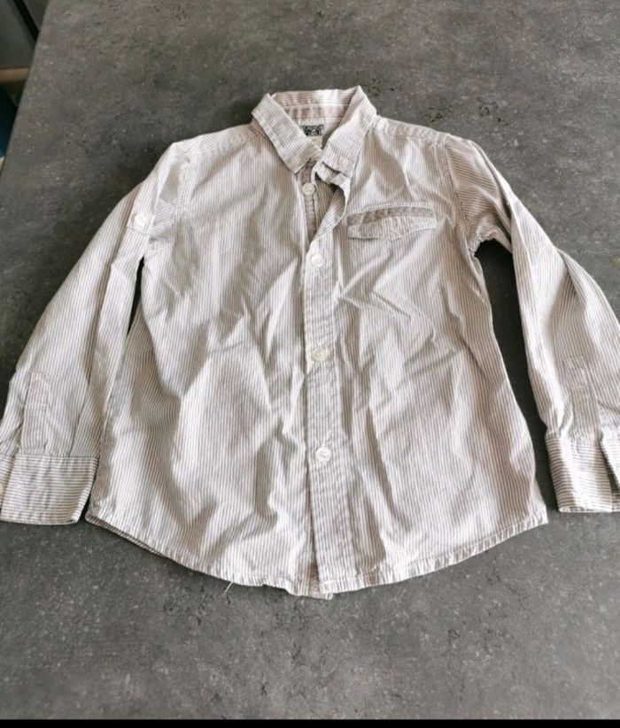 Très jolie chemise garçon 3 ans - photo numéro 2