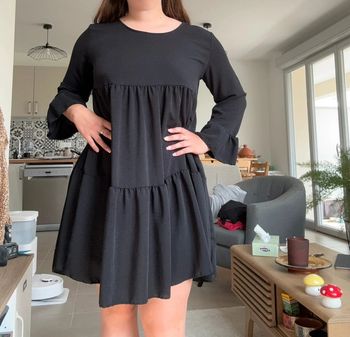 Robe noire ample taille M Uni Paris