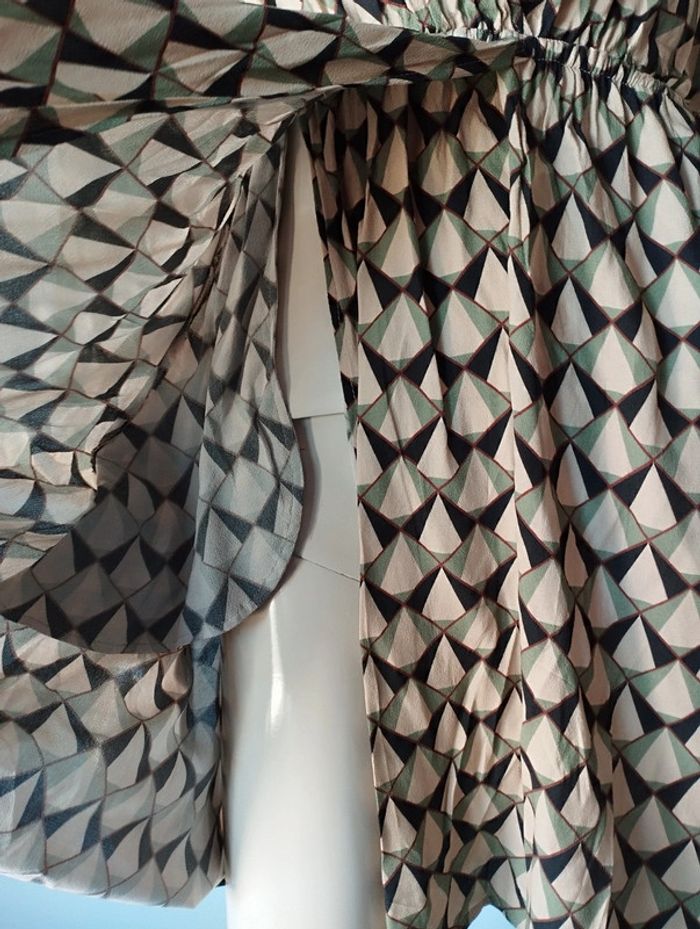 Robe Mango taille M décolletée et fendue avec poches - photo numéro 3