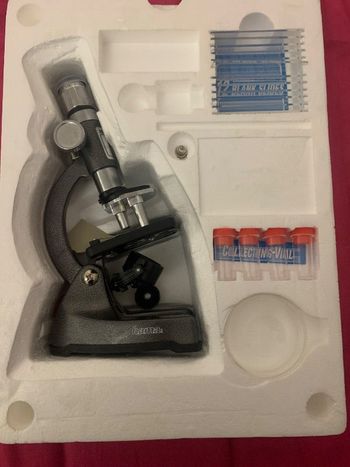 Ensemble microscope d’écolier