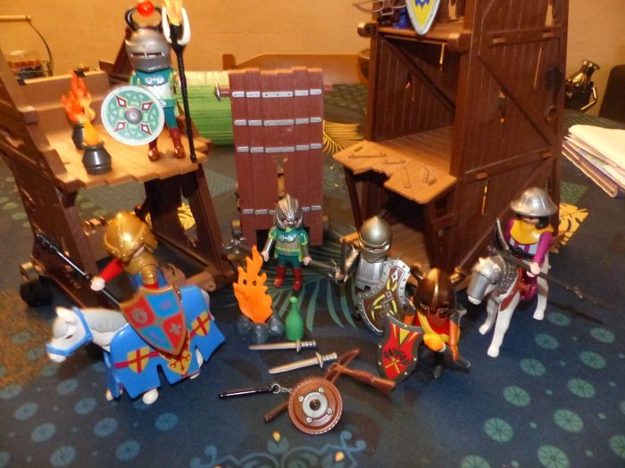 LOT PLAYMOBILS MERCENAIRES ET DECOR ETC - photo numéro 7