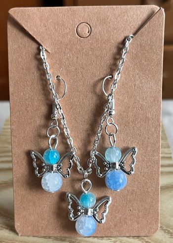 Collier et boucles d’oreilles ange bleu