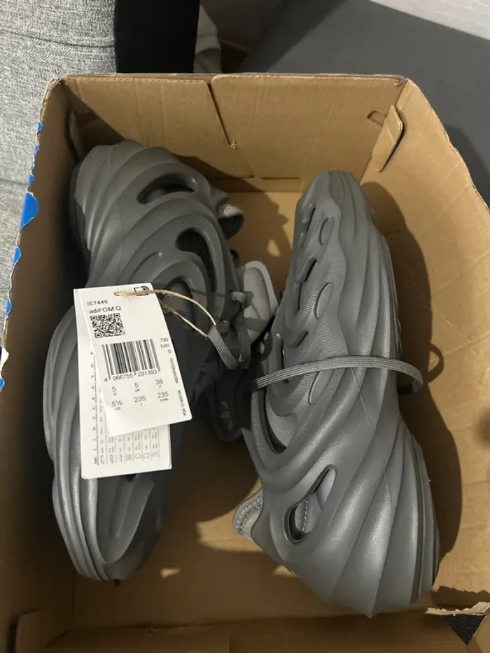 Baskets Adidas AdiFOM Q grises 38 - photo numéro 8