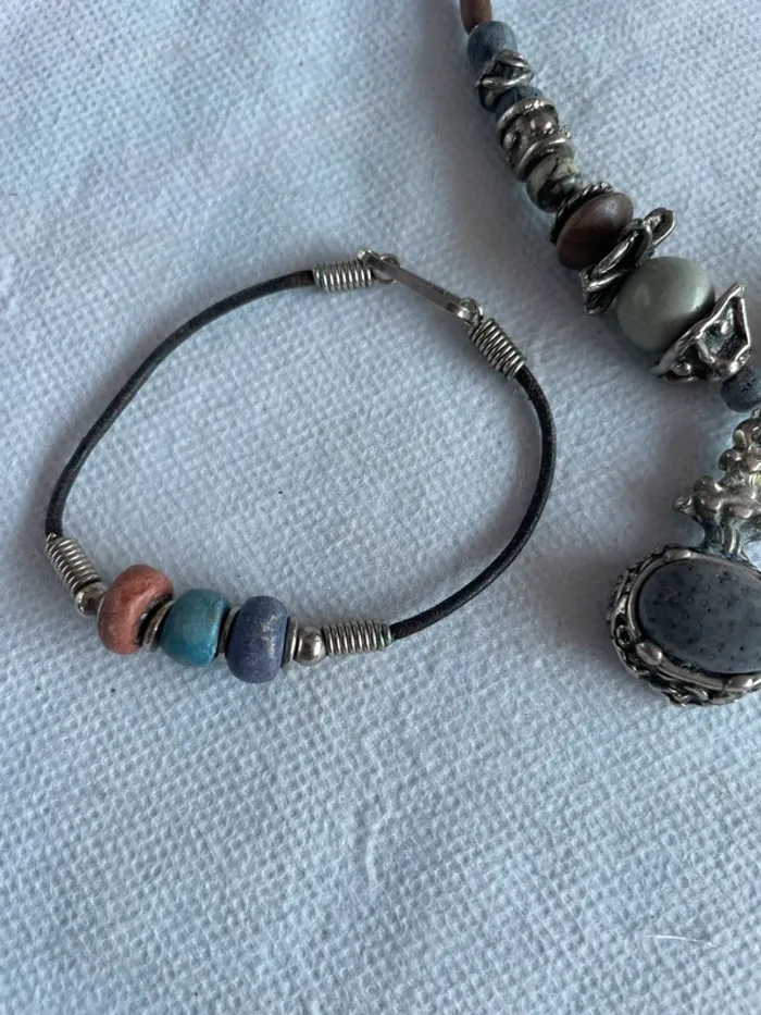 Collier et bracelet - photo numéro 3