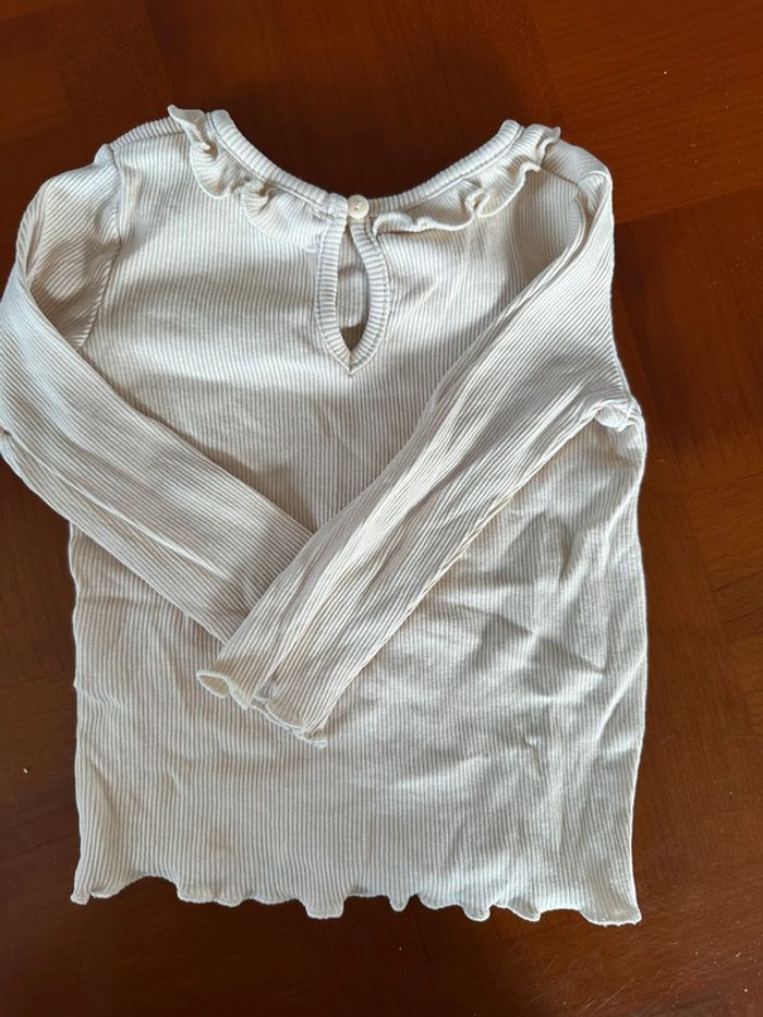 Manches longues Kiabi, taille neuf mois - photo numéro 4