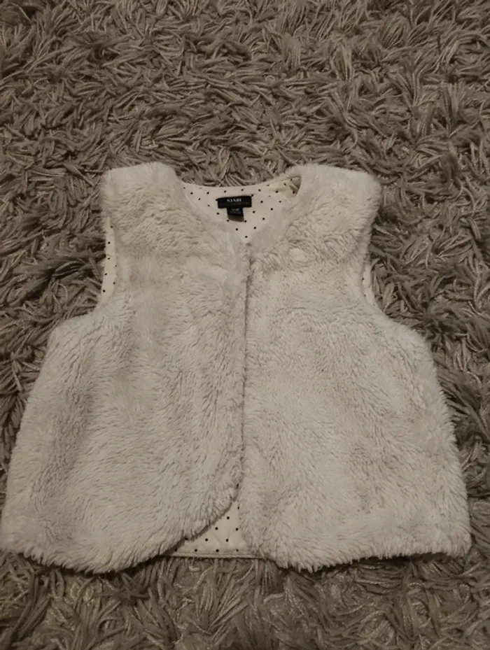 Gilet sans manches "fourrure" 36 mois