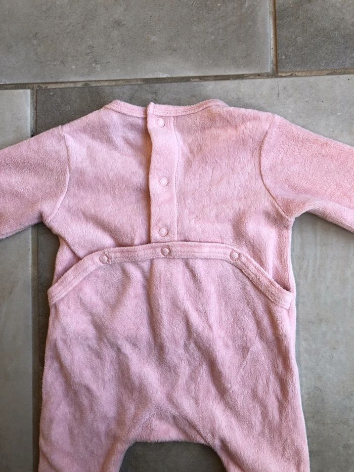 Pyjama une pièce bébé fille Kiabi 1 mois - photo numéro 6