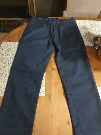 Pantalon chino bleu neuf