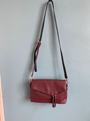 Joli sac à main bandoulière violet bordeau