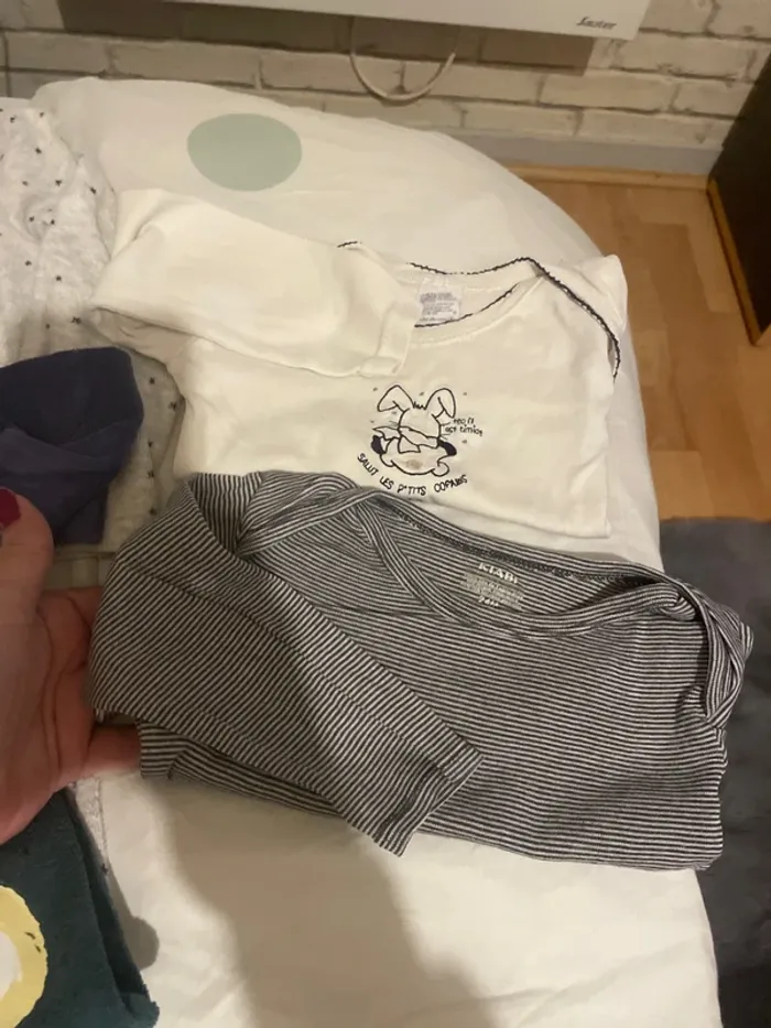 Lot 3 pyjamas et body - photo numéro 2