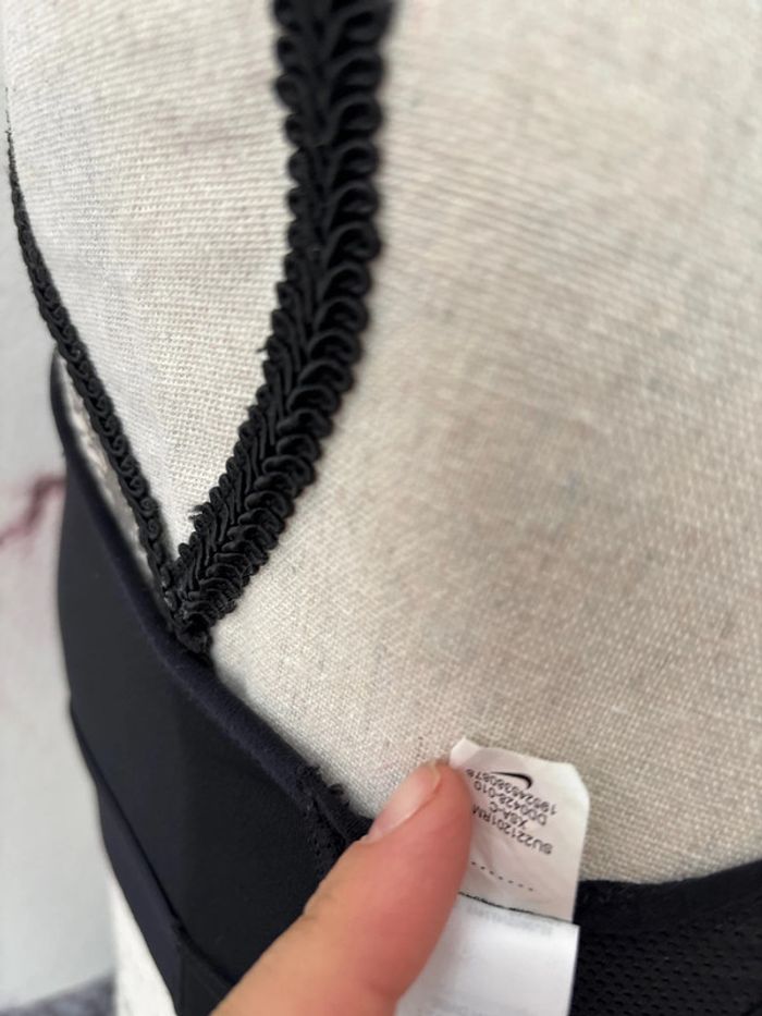 Brassière de sport femme Nike taille XS - photo numéro 5
