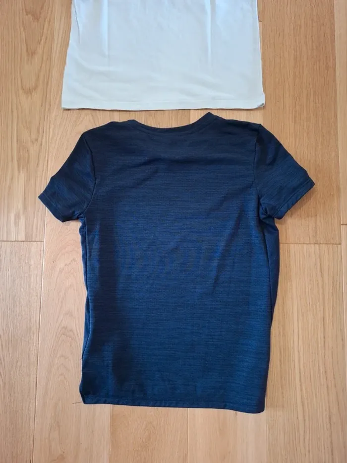 Lot 2 t-shirts 8ans - Très bon état - photo numéro 6