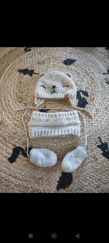 Ensemble bonnet cache cou et moufle