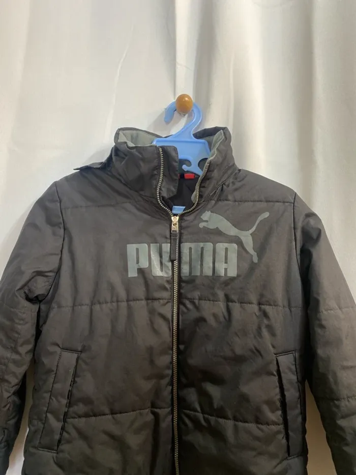 Doudoune / blouson fourré noir avec capuche amovible Puma 6 ans - n88m