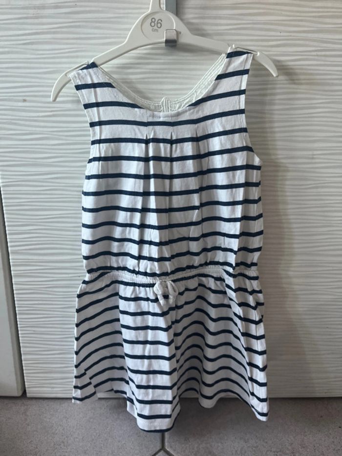 Robe style marin avec papillon dans le dos taille 3 - 4 ans