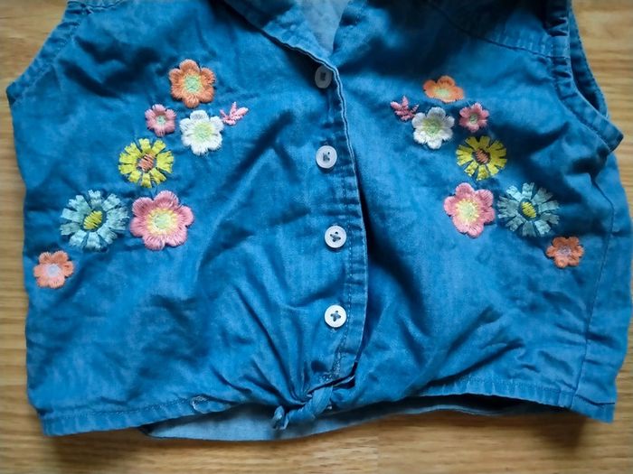 Chemise sans manches. Tissaia.
Taille 3 ans - photo numéro 3
