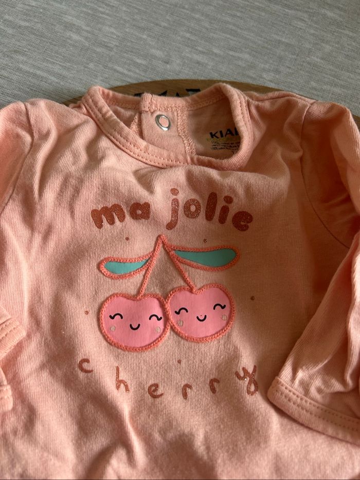 Pyjama - 1 mois - photo numéro 2