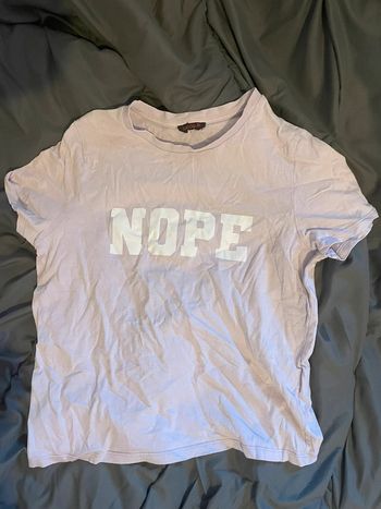 T-shirt tendance NOPE – Basique stylé, excellent état