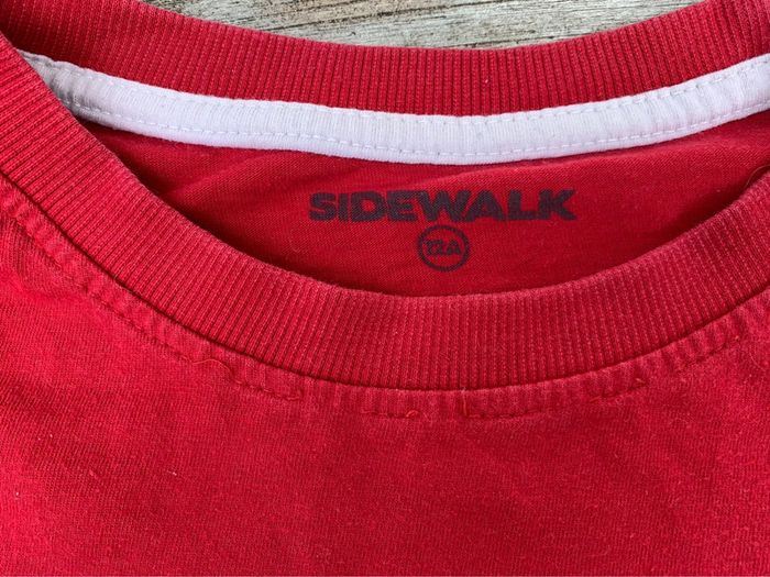 Haut 12 ans sidewalk(210) - photo numéro 2