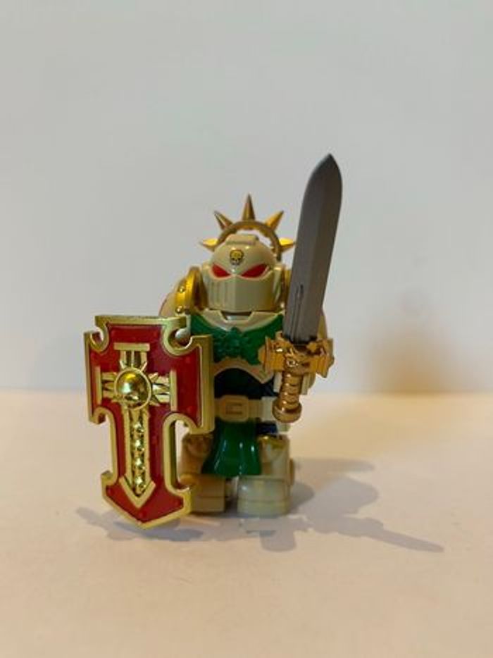 Figurine type Lego Warhammer. Warhammer - photo numéro 1