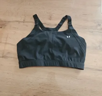 Brassière de sport L materny myprotein neuve