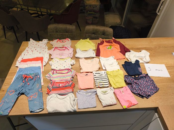 Lot vêtement fille 9 mois - photo numéro 2