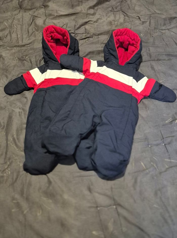 Lot 2 Combinaisons 3 mois