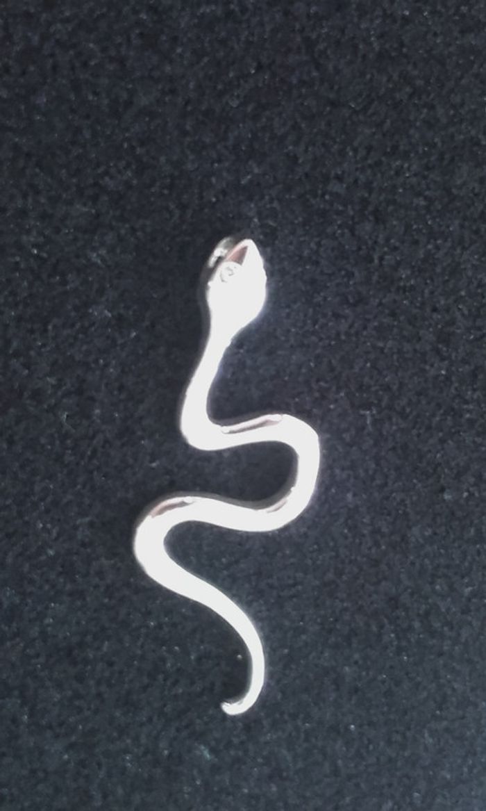 Pendentif serpent en argent et zirconias