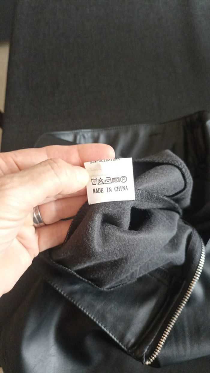 Jupe effet cuir - photo numéro 10