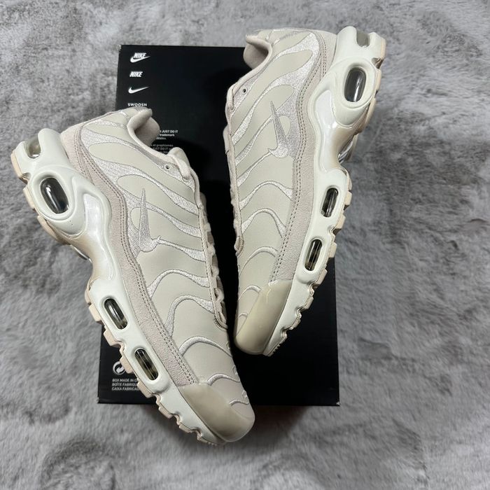 Nike Air Max TN PRM « Orewood Grey » pointure 40.5 - photo numéro 2