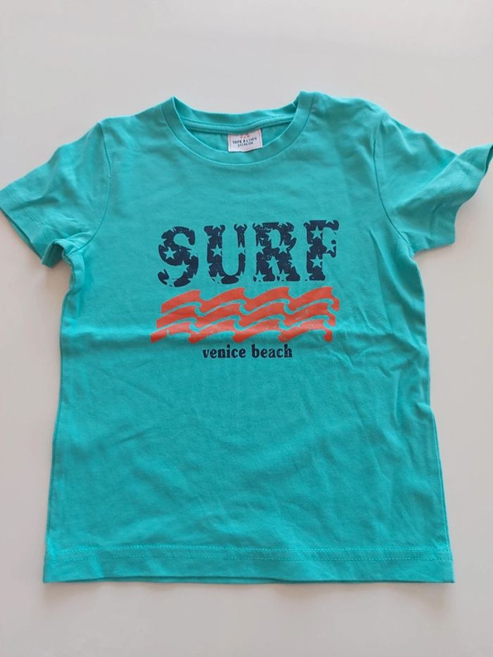 T-shirt tape à l'œil