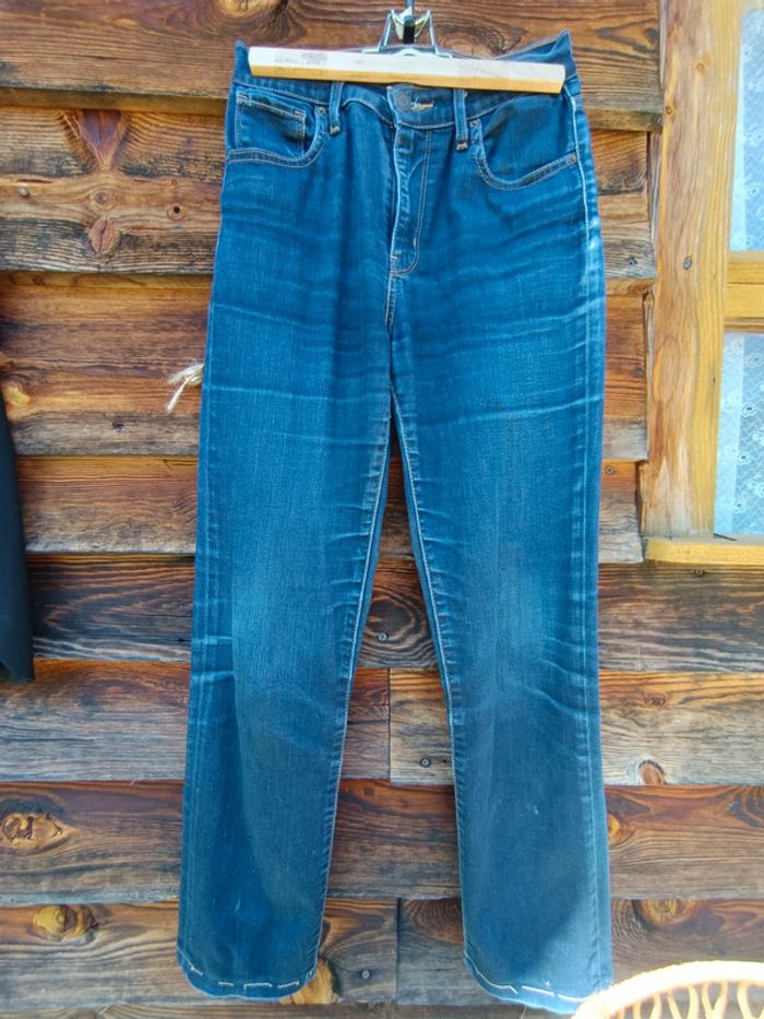 Jean coupe droite véritable Levi's femme taille 26 - photo numéro 3