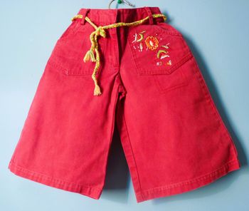 Pantacourt Fille Naf Naf 4 ans TBE pantalon Rouge ceinturé