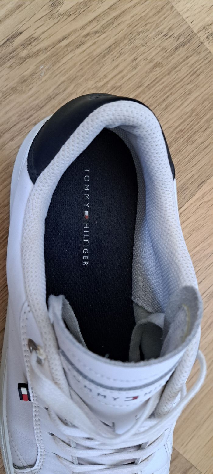 Basket Tommy Hilfiger taille 42 blanc - photo numéro 3