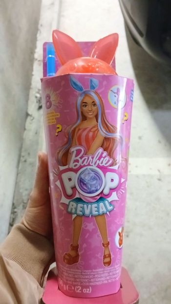 Barbie reveal pop neuve