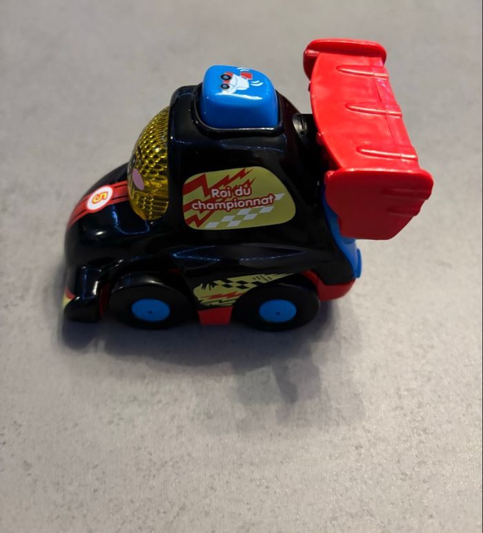 Tut tut bolides « tremplin cascades de l’extrême » de vtech - photo numéro 7