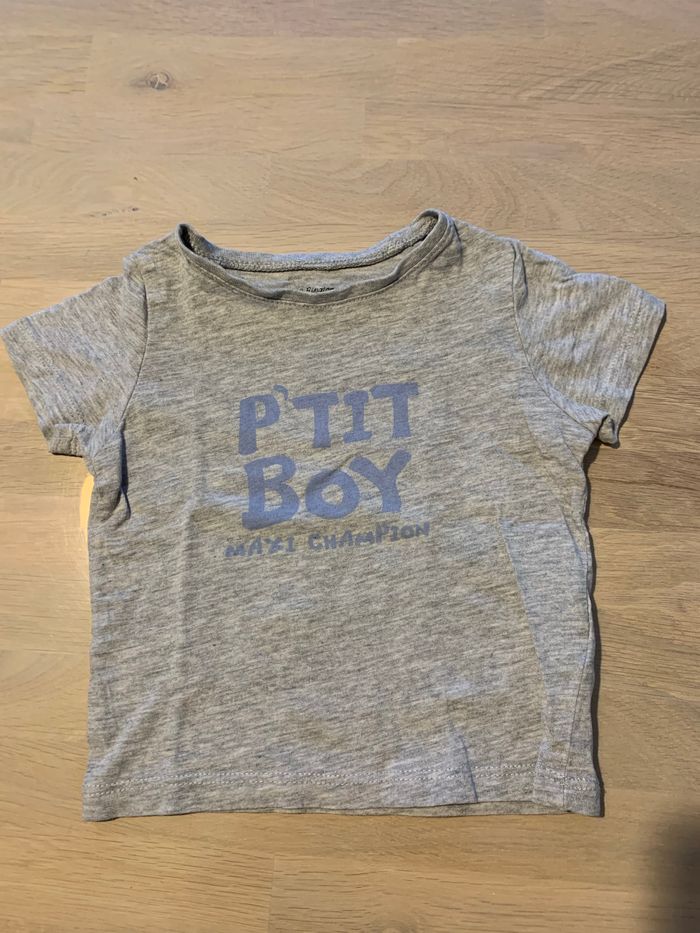 Tee-shirt gris 9 mois