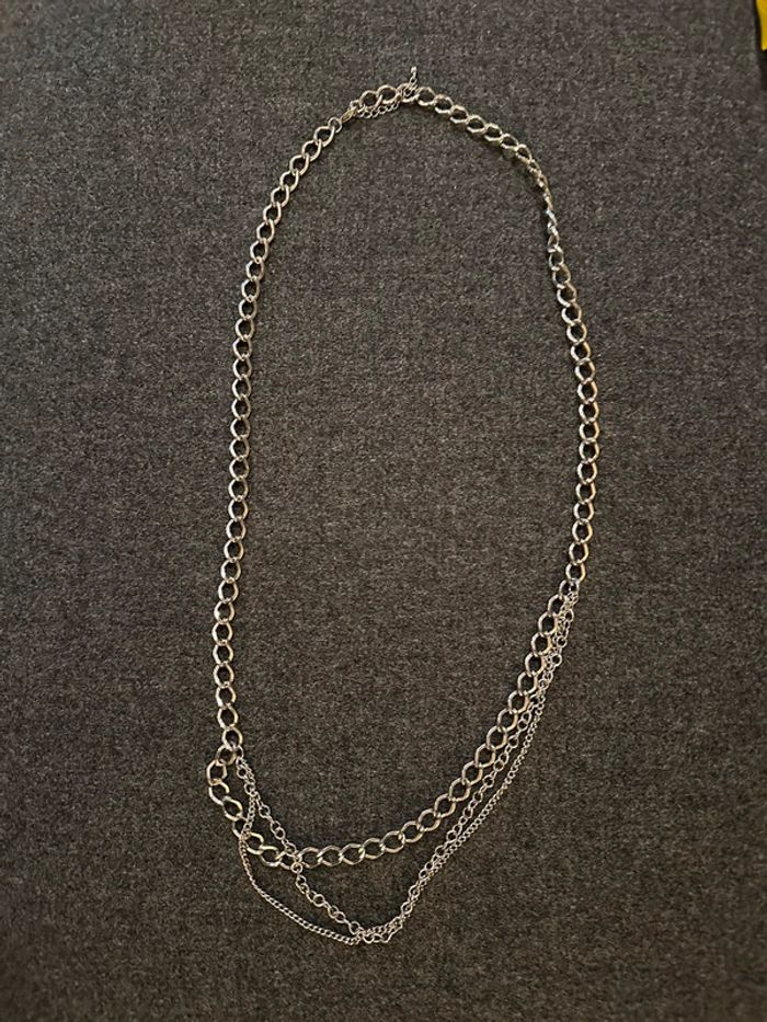 Collier sautoir métal argenté multi rang