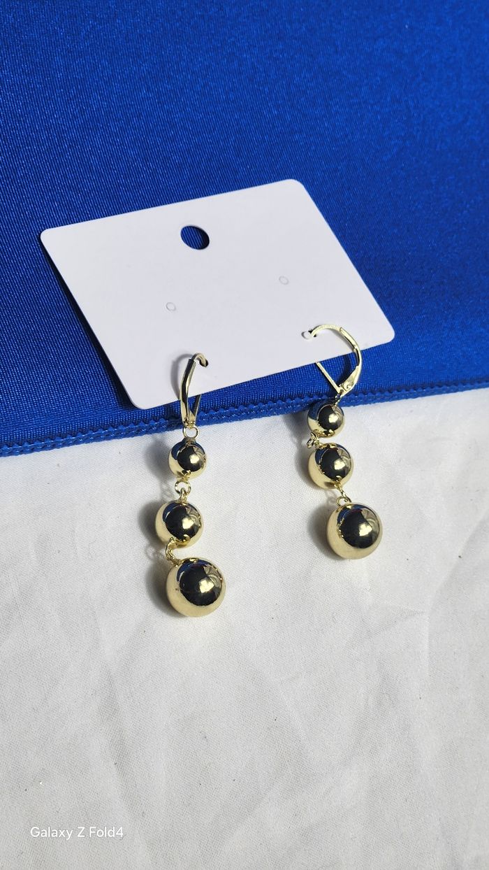 🌹👟pièce unique ! boucles d'oreilles pendantes dorées - photo numéro 2