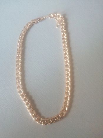 🌸Collier ras de cou maillons dorées "boutique " 🌸