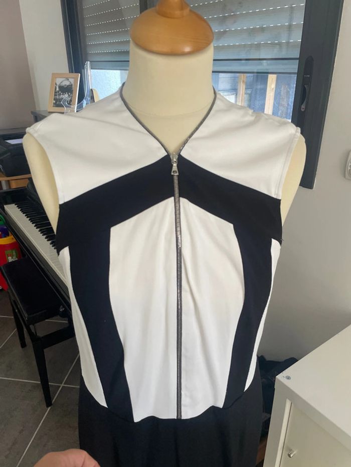 Robe Sandro taille 2 chic - photo numéro 6