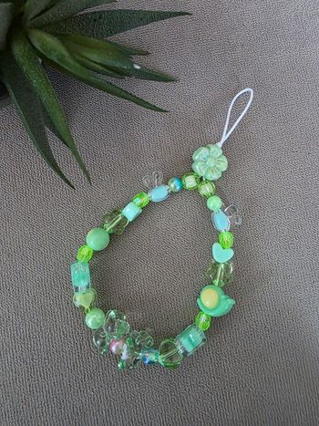 Lanière de telephone verte neuve