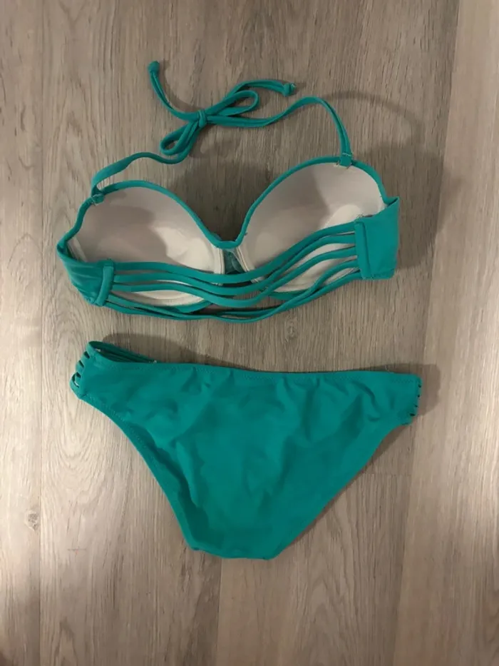 maillot de bain deux pièces - photo numéro 2