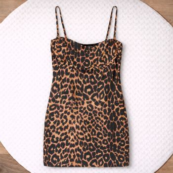 Robe léopard moulante PrettyLittleThing – taille 36