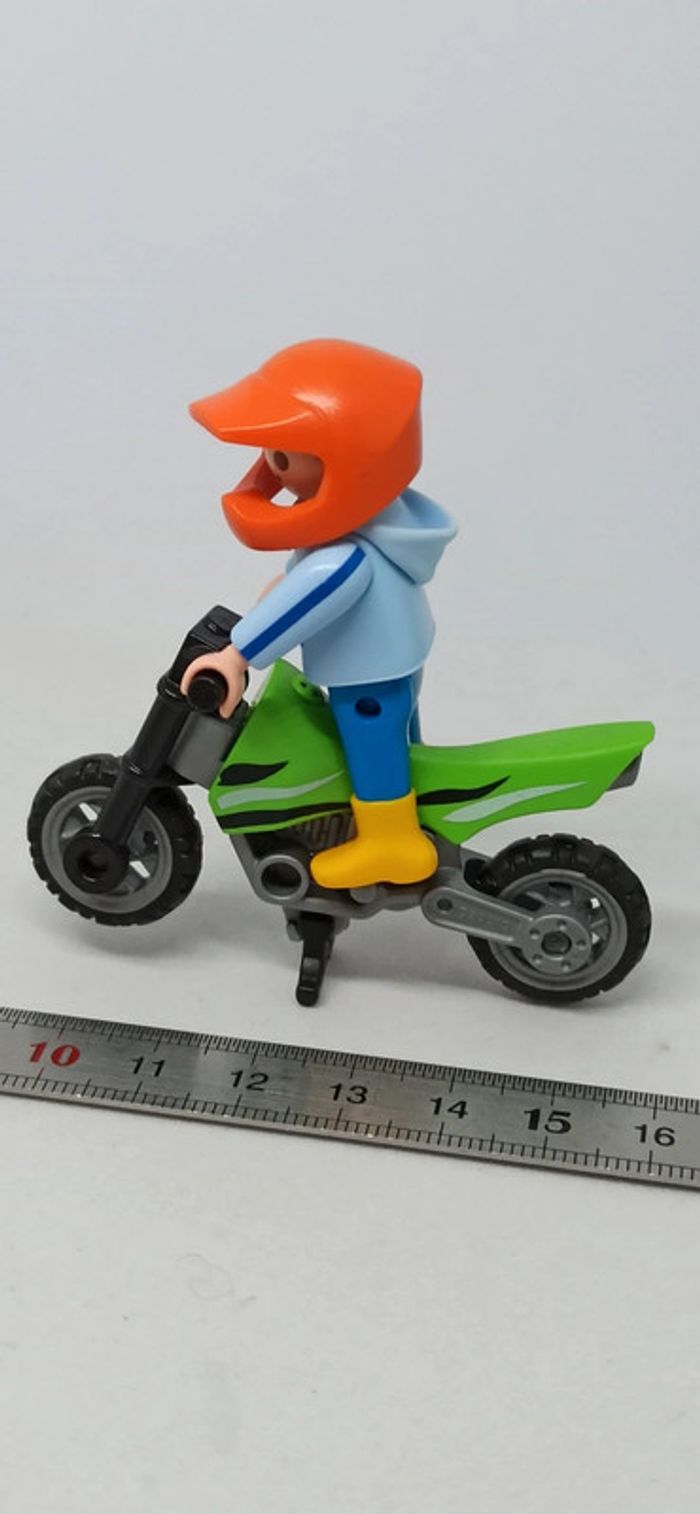 Enfant garçon pilote sur motocross playmobil - photo numéro 5