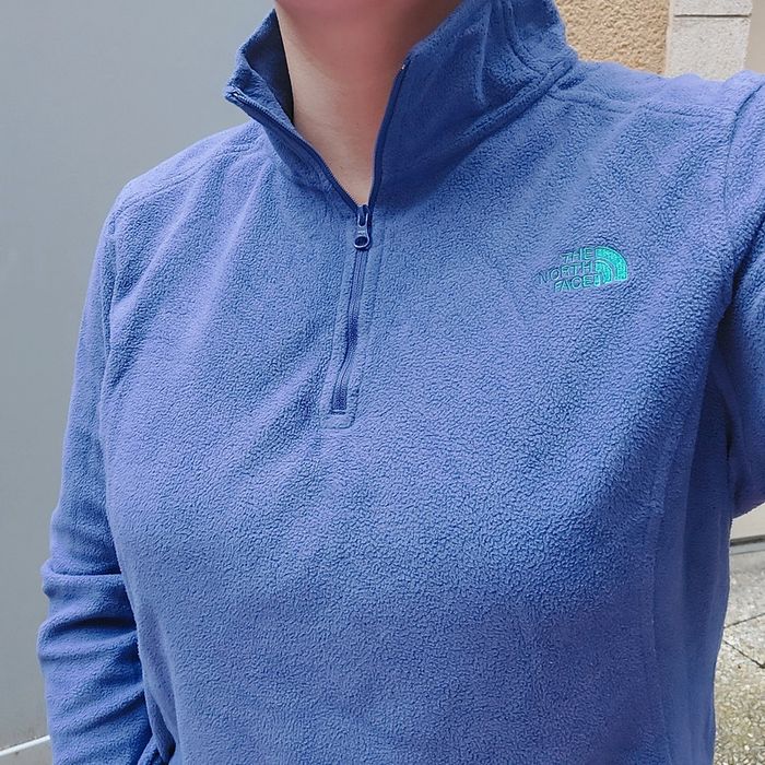 Superbe pull tnf L femme - photo numéro 2